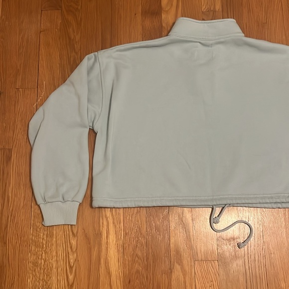American Eagle blue‎ cropped cinched waist 1/4 Zip size medium - Picture 10 of 12
